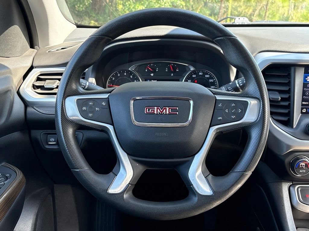 Used 2023 GMC Acadia SLE FWD image 32