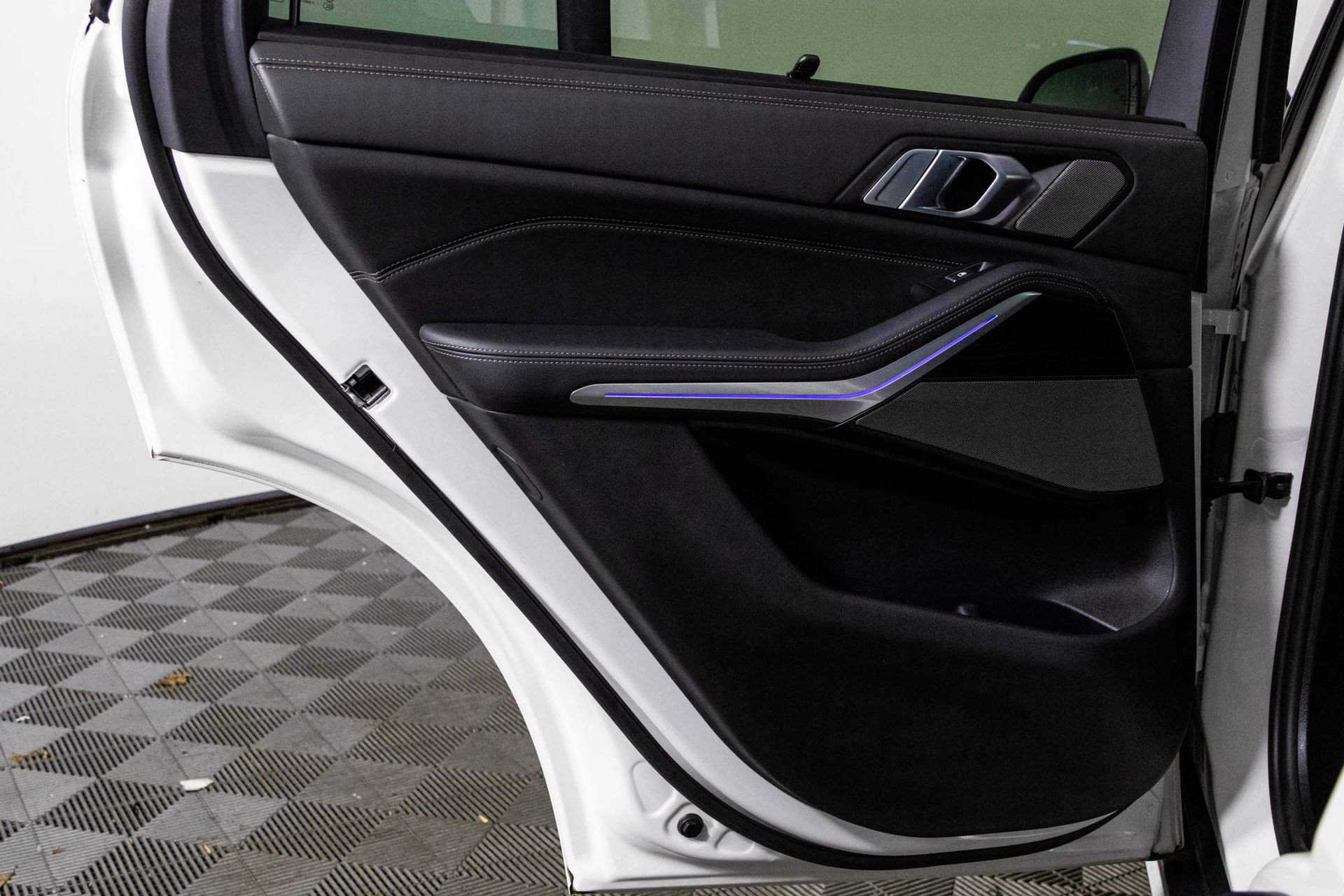 Used 2024 BMW X5 xDrive40i image 36