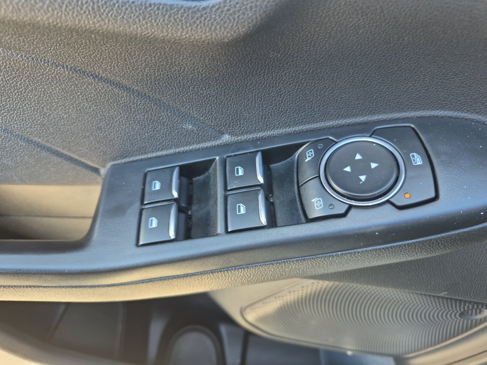 Used 2025 Ford Escape ST-Line Select AWD/4WD image 15