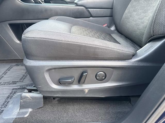 Used 2025 Nissan Pathfinder SV FWD image 22