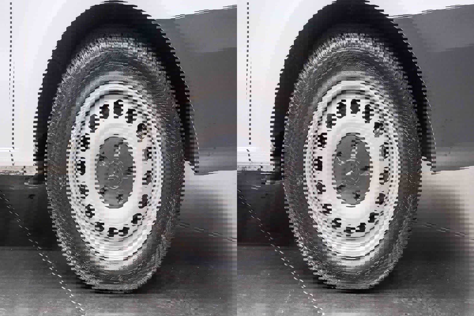 Used 2023 Mercedes-Benz Metris Passenger image 9