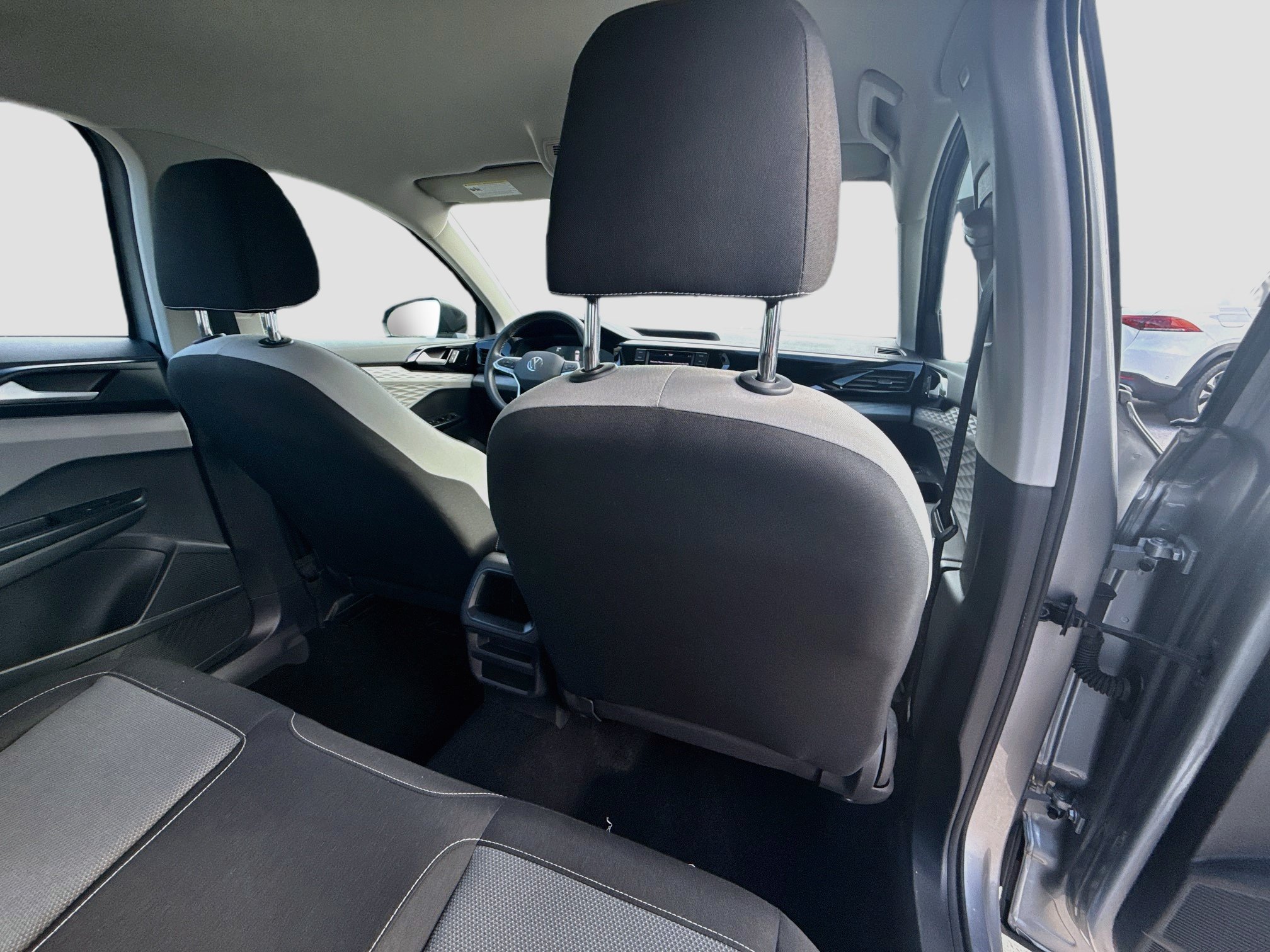 Certified 2023 Volkswagen Taos S FWD image 28