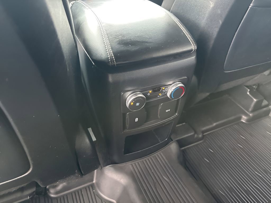 Used 2020 Ford Explorer XLT w/ Equipment Group 202A image 21