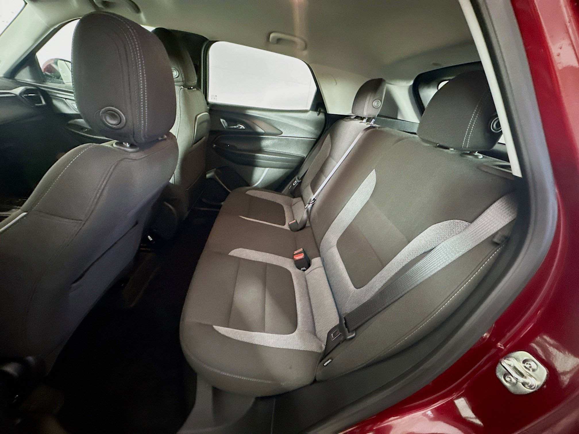 Used 2025 Chevrolet TrailBlazer LT w/ Driver Confidence Package image 26