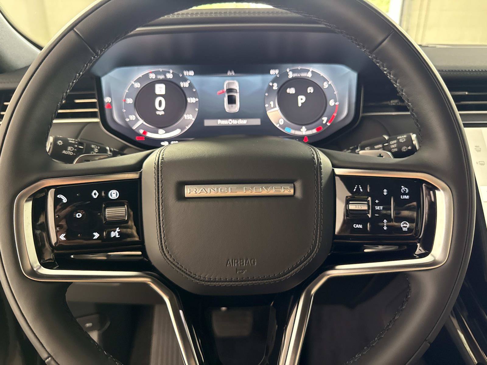 New 2026 Land Rover Range Rover Sport SE AWD/4WD image 32