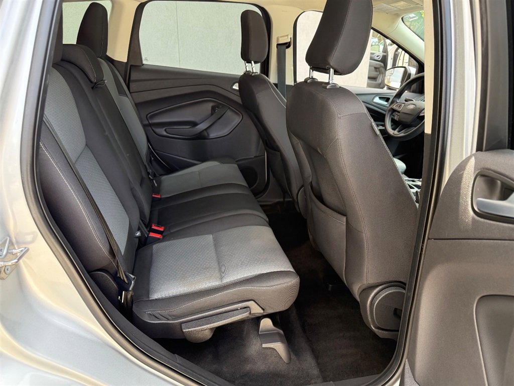 Used 2018 Ford Escape SE image 4