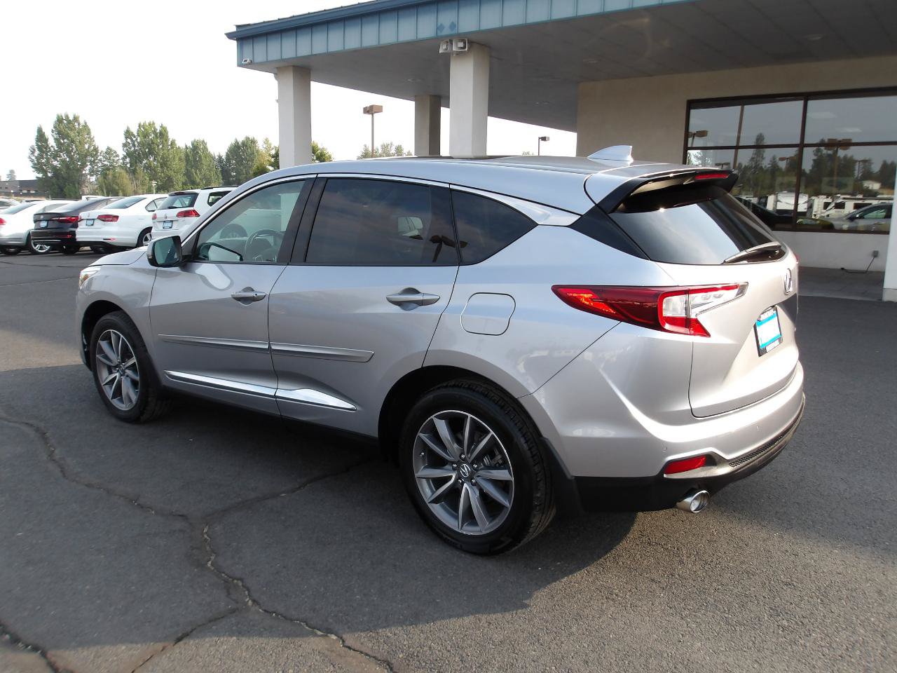Used 2019 Acura RDX w/ Technology Package AWD/4WD image 3