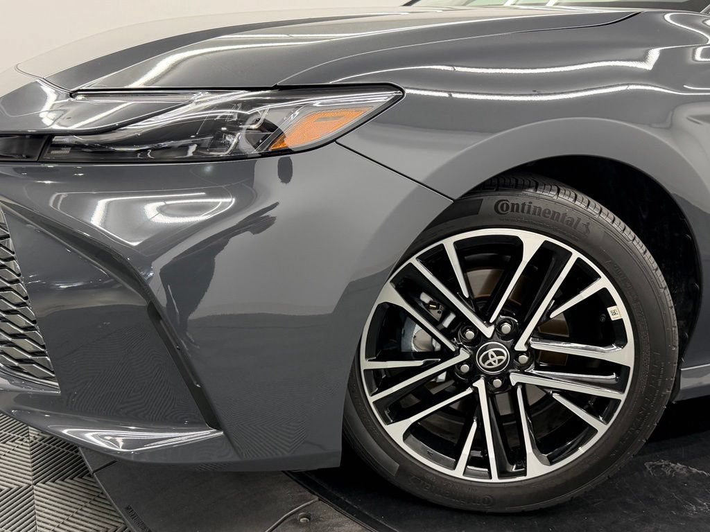 Used 2026 Toyota Camry XLE FWD image 5
