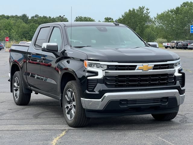 Used 2024 Chevrolet Silverado 1500 LT AWD/4WD image 27