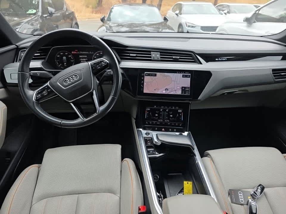 Used 2024 Audi Q8 e-tron Prestige AWD/4WD image 8