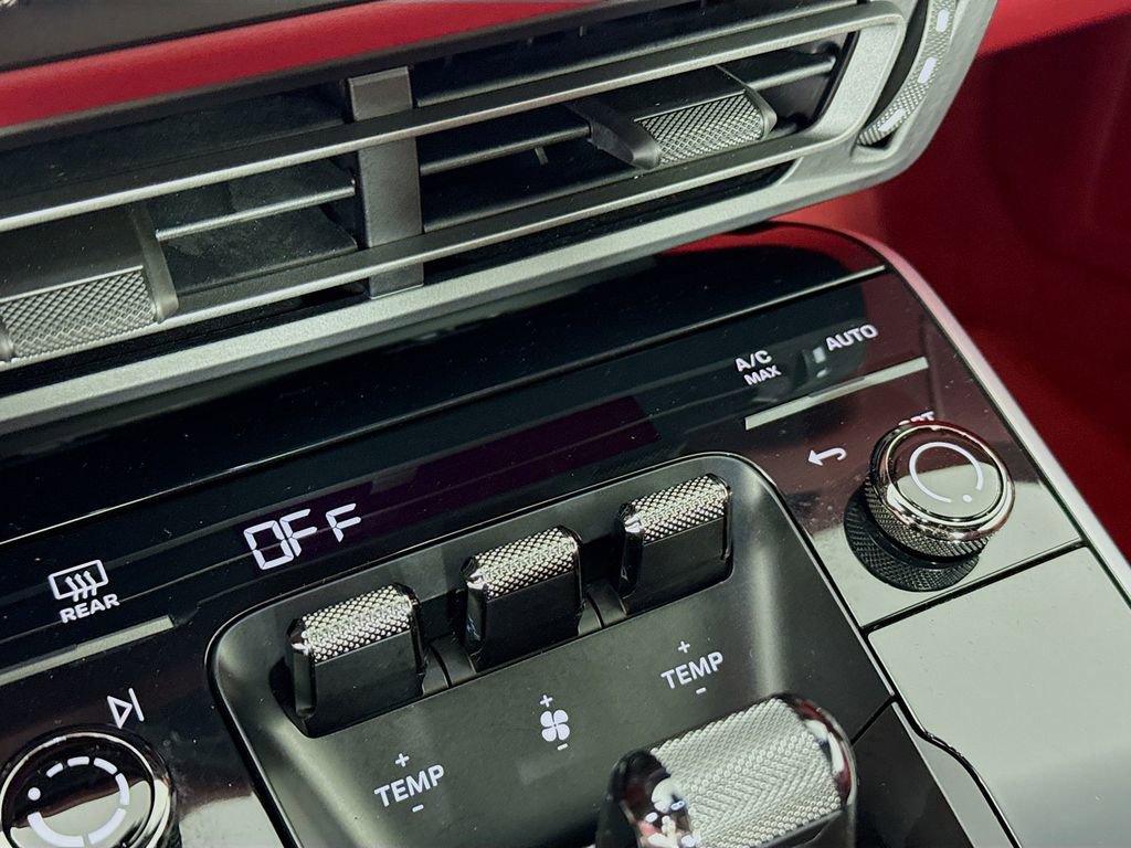 Certified 2020 Porsche 911 Carrera 4S AWD/4WD image 17