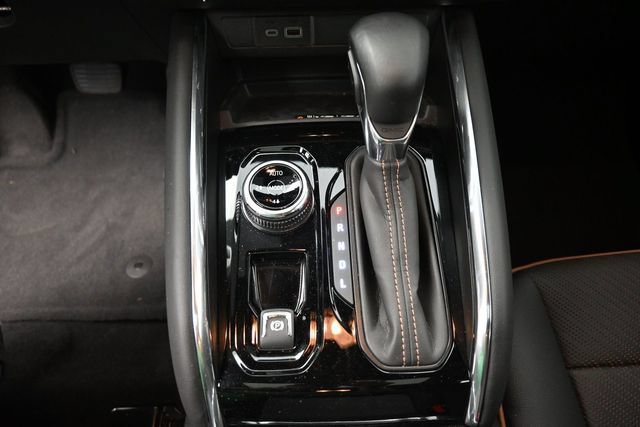 Used 2025 GMC Canyon AT4 w/ Nightfall Edition AWD/4WD image 28