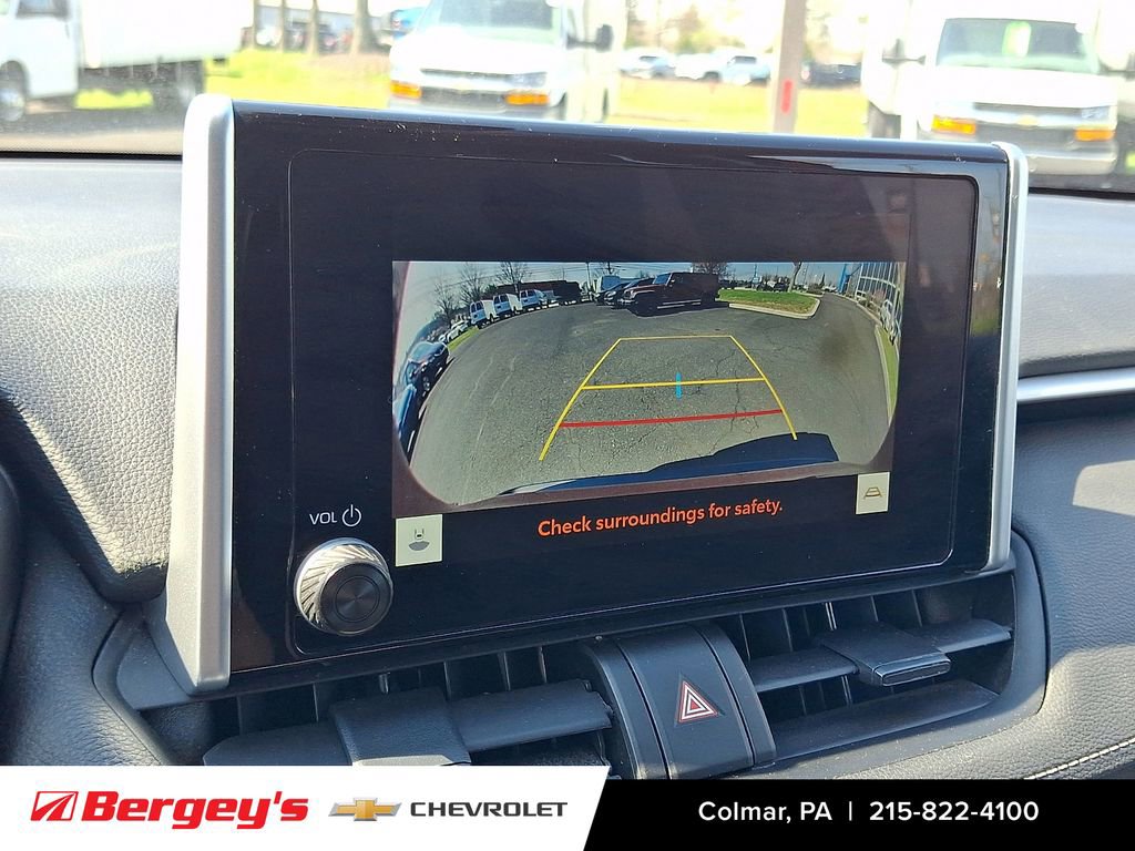 Used 2023 Toyota RAV4 XLE FWD image 20