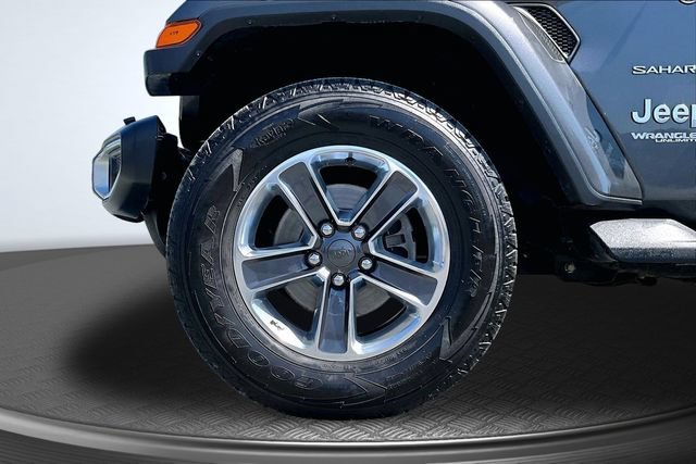 Used 2021 Jeep Wrangler Unlimited Sahara AWD/4WD image 32