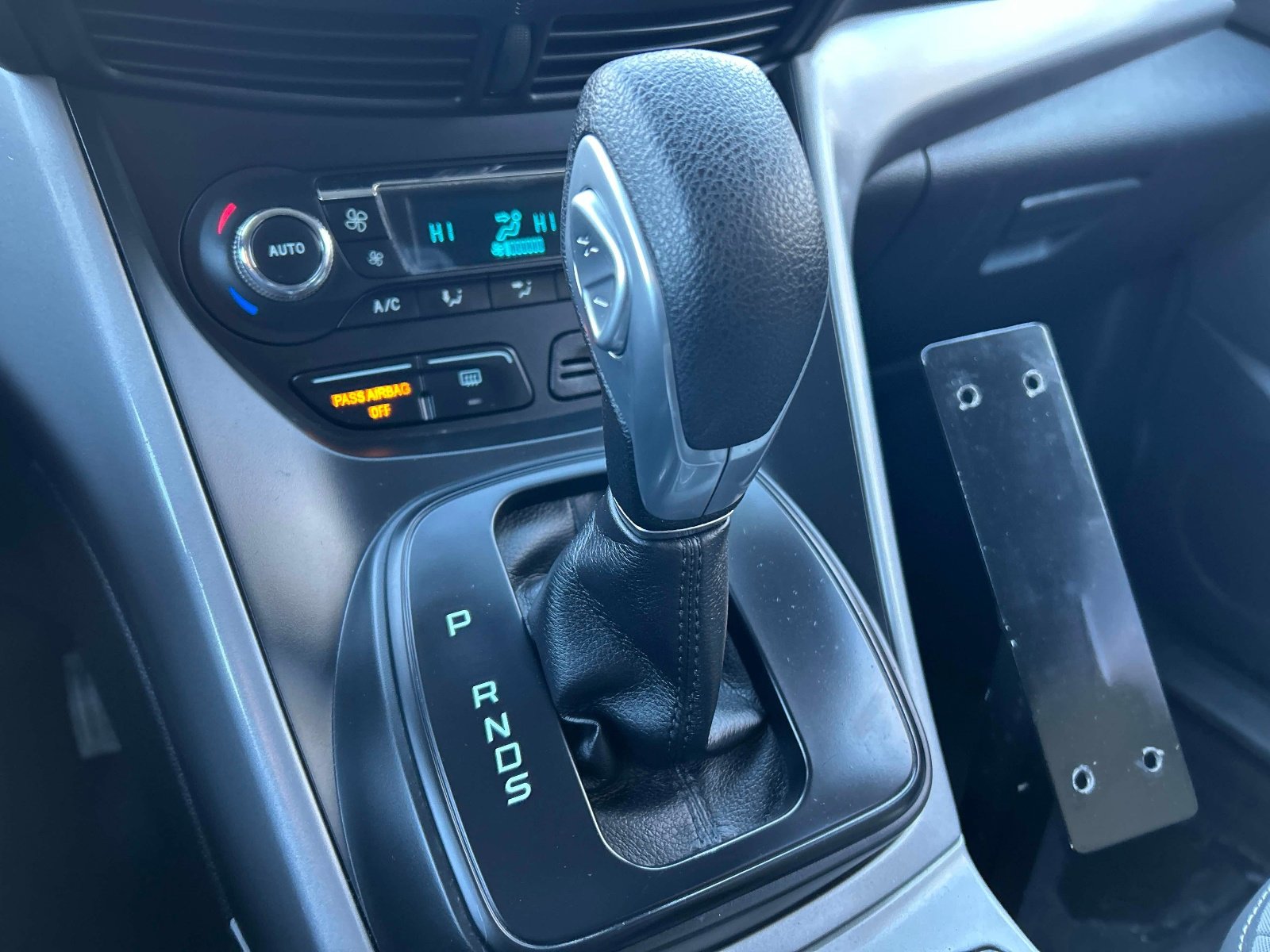 Used 2016 Ford Escape SE w/ Equipment Group 201A image 29