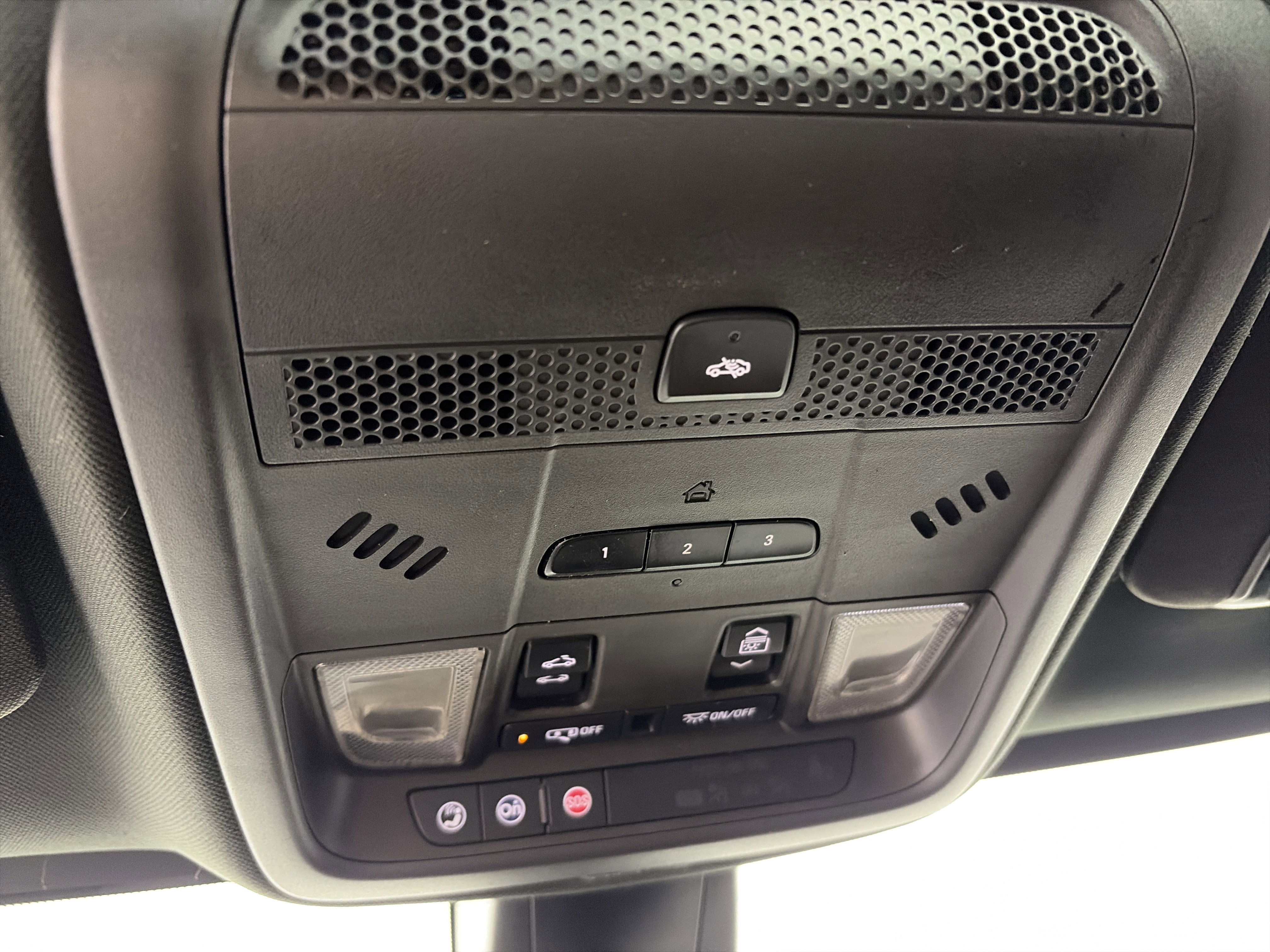 Used 2020 Cadillac XT5 Premium Luxury image 32