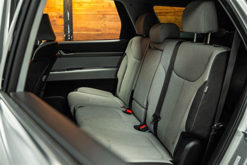 Used 2024 Hyundai Palisade SE image 10