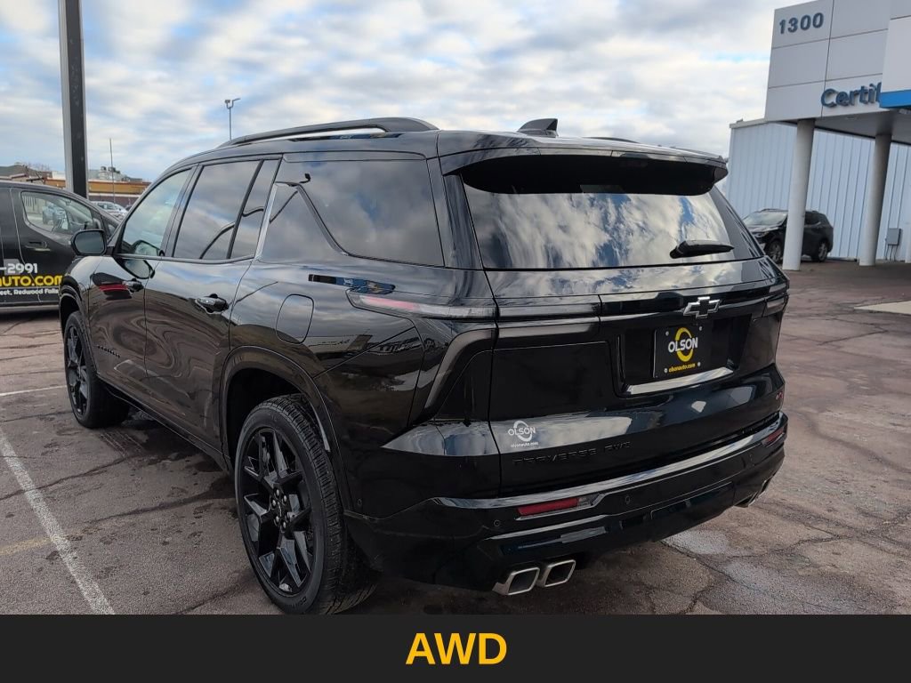 Used 2025 Chevrolet Traverse RS image 5