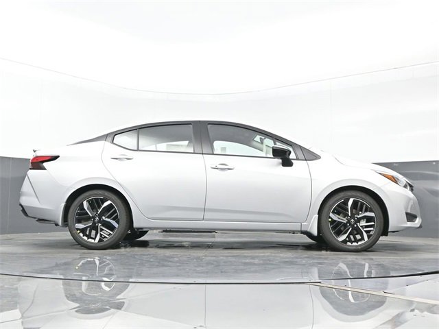 New 2025 Nissan Versa SR w/ Trunk Package image 26