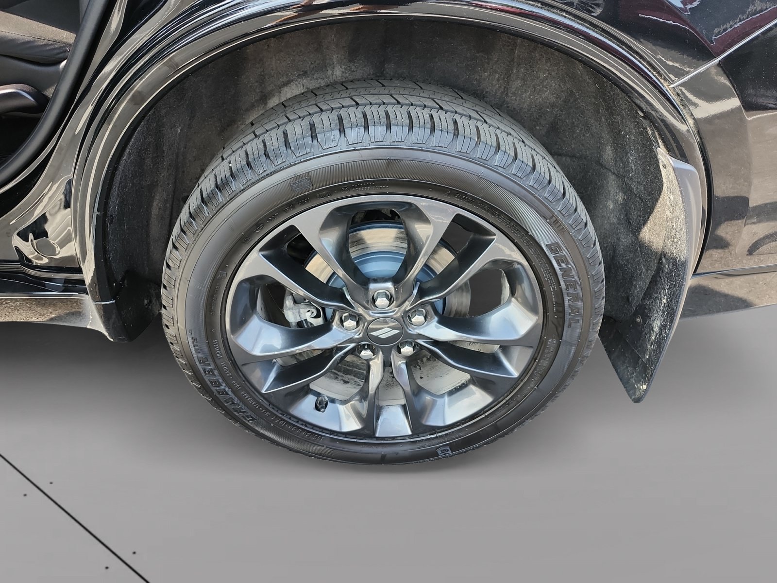 Used 2023 Dodge Durango SXT w/ SXT Blacktop Group AWD/4WD image 14