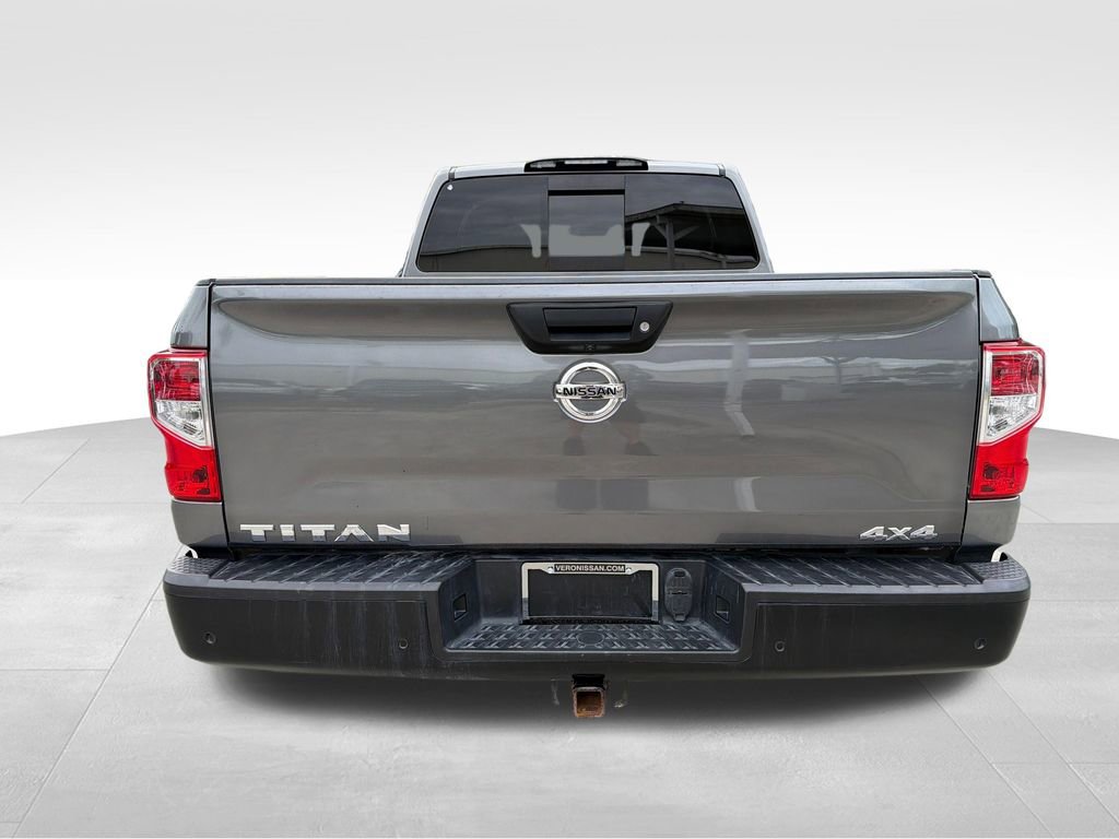 Used 2021 Nissan Titan S image 6