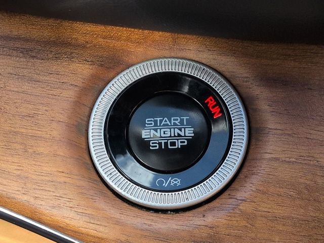 Certified 2025 Jeep Grand Cherokee Summit w/ Obsidian Package image 22