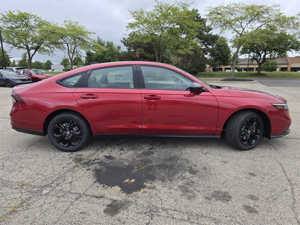 New 2025 Honda Accord SE image 18