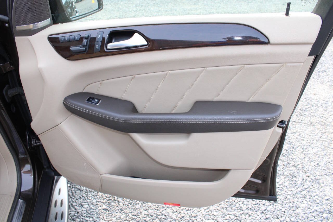 Used 2015 Mercedes-Benz GL 320 BlueTEC 4MATIC image 21