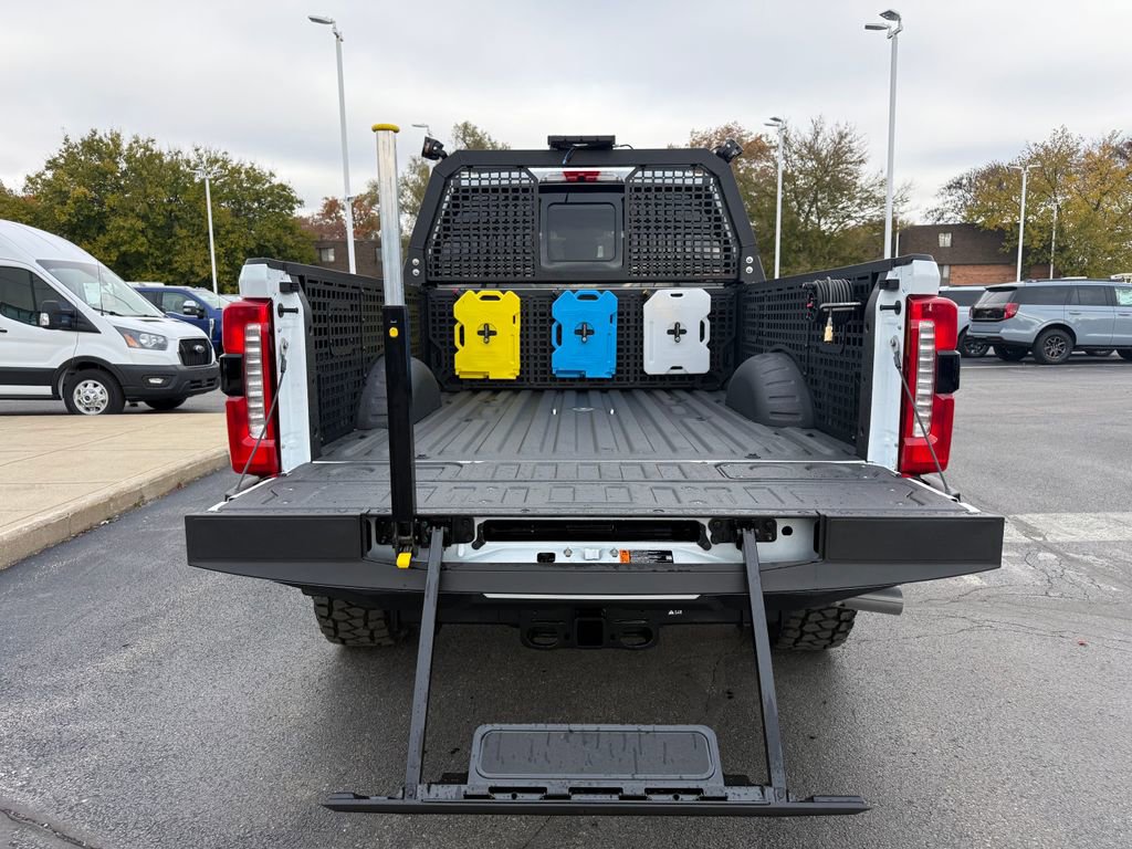 New 2026 Ford F250 Lariat w/ Black Appearance Package image 11