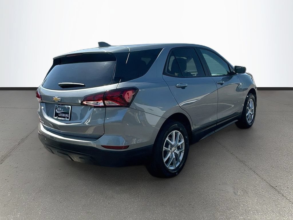 Used 2023 Chevrolet Equinox LS w/ LS Convenience Package FWD image 7