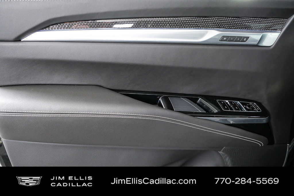 Certified 2025 Cadillac Escalade V w/ LPO, ONYX Package image 6