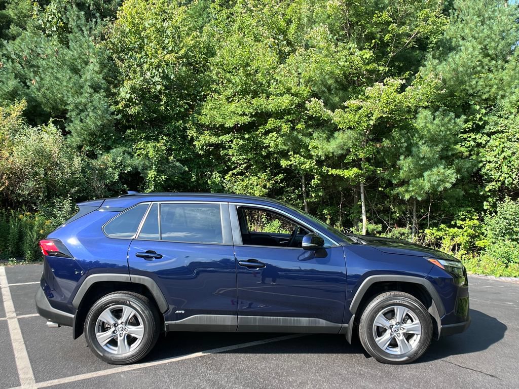 Certified 2024 Toyota RAV4 XLE w/ Convenience Package AWD/4WD image 6