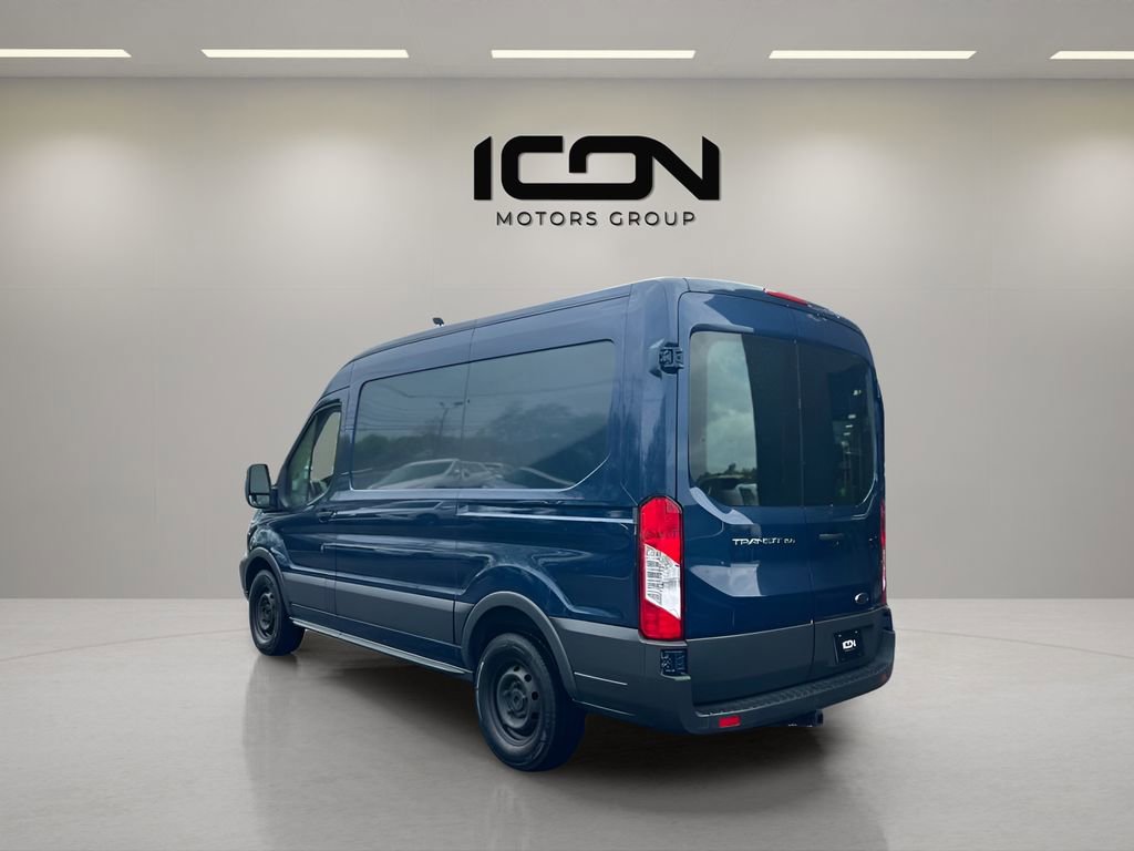 Used 2015 Ford Transit 150 130 Medium Roof w/ Exterior Upgrade Package RWD image 3