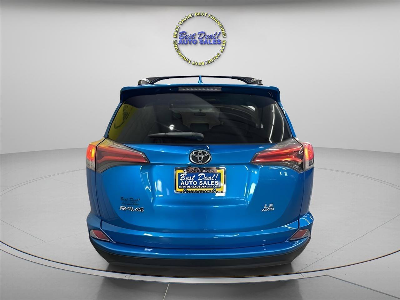 Used 2016 Toyota RAV4 LE AWD/4WD image 4