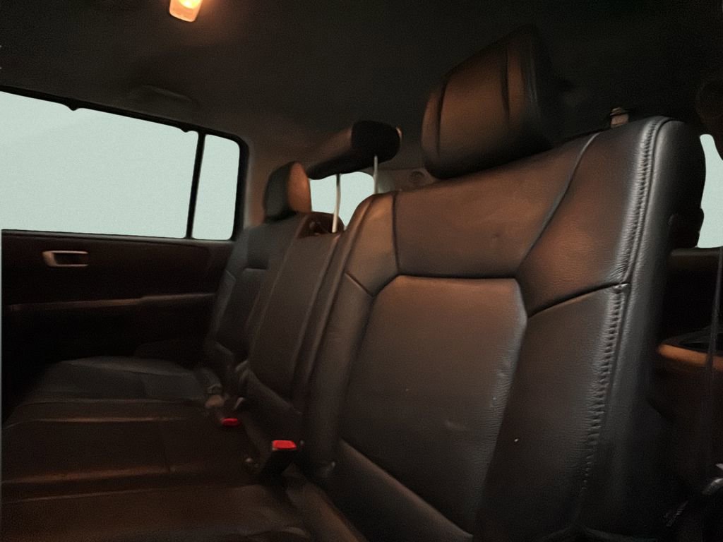 Used 2014 Honda Pilot Touring image 16