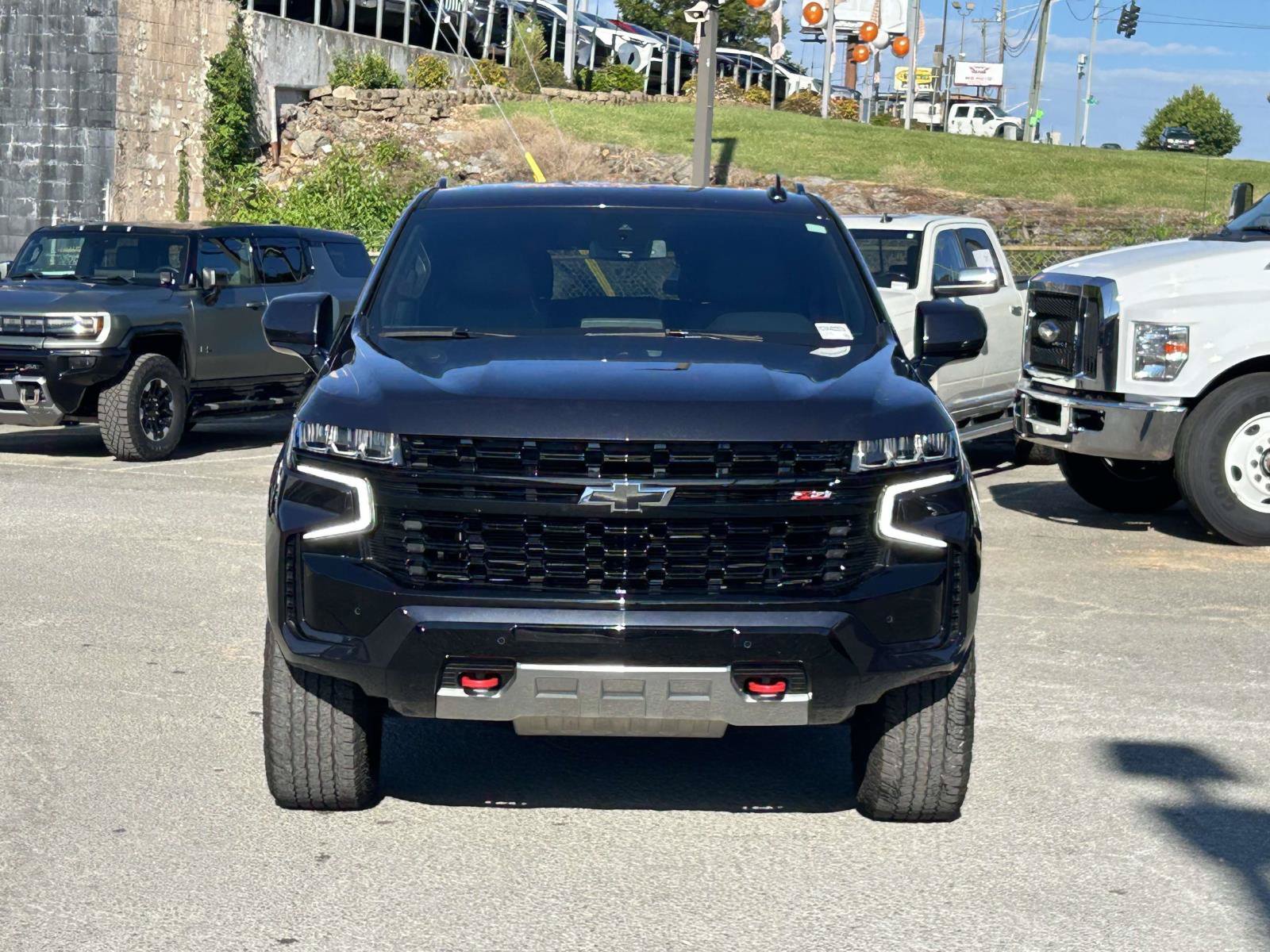 Used 2024 Chevrolet Tahoe Z71 AWD/4WD image 2