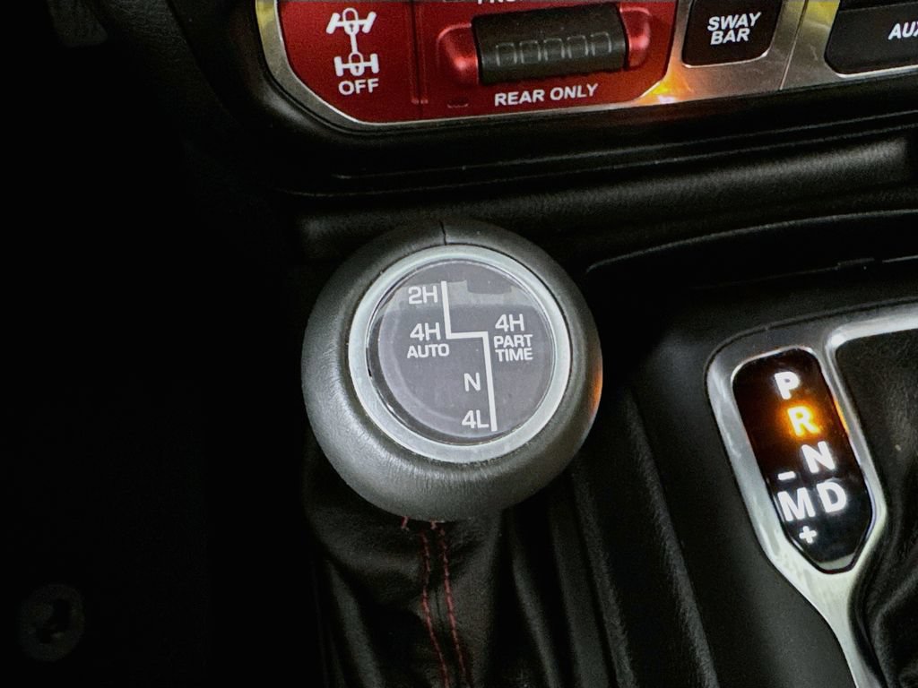 Used 2023 Jeep Wrangler Unlimited Rubicon 4xe AWD/4WD image 17