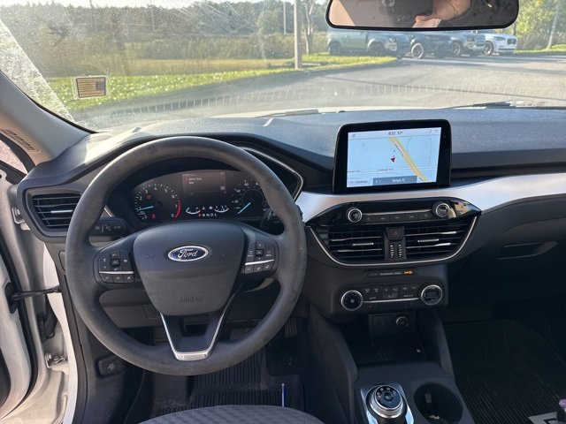 Used 2020 Ford Escape SE image 11