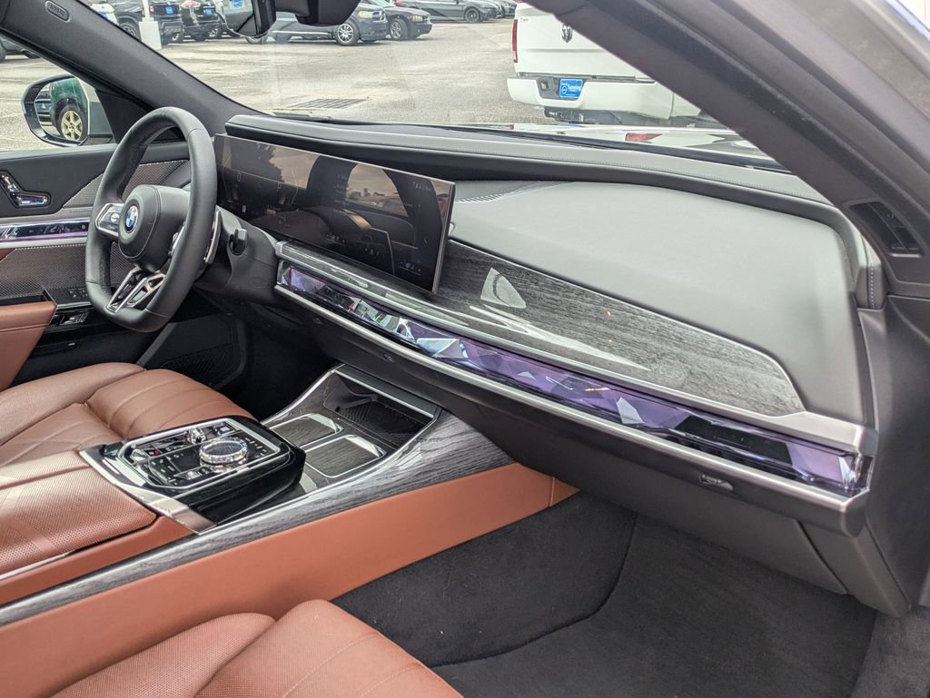 Used 2023 BMW 740i RWD image 26
