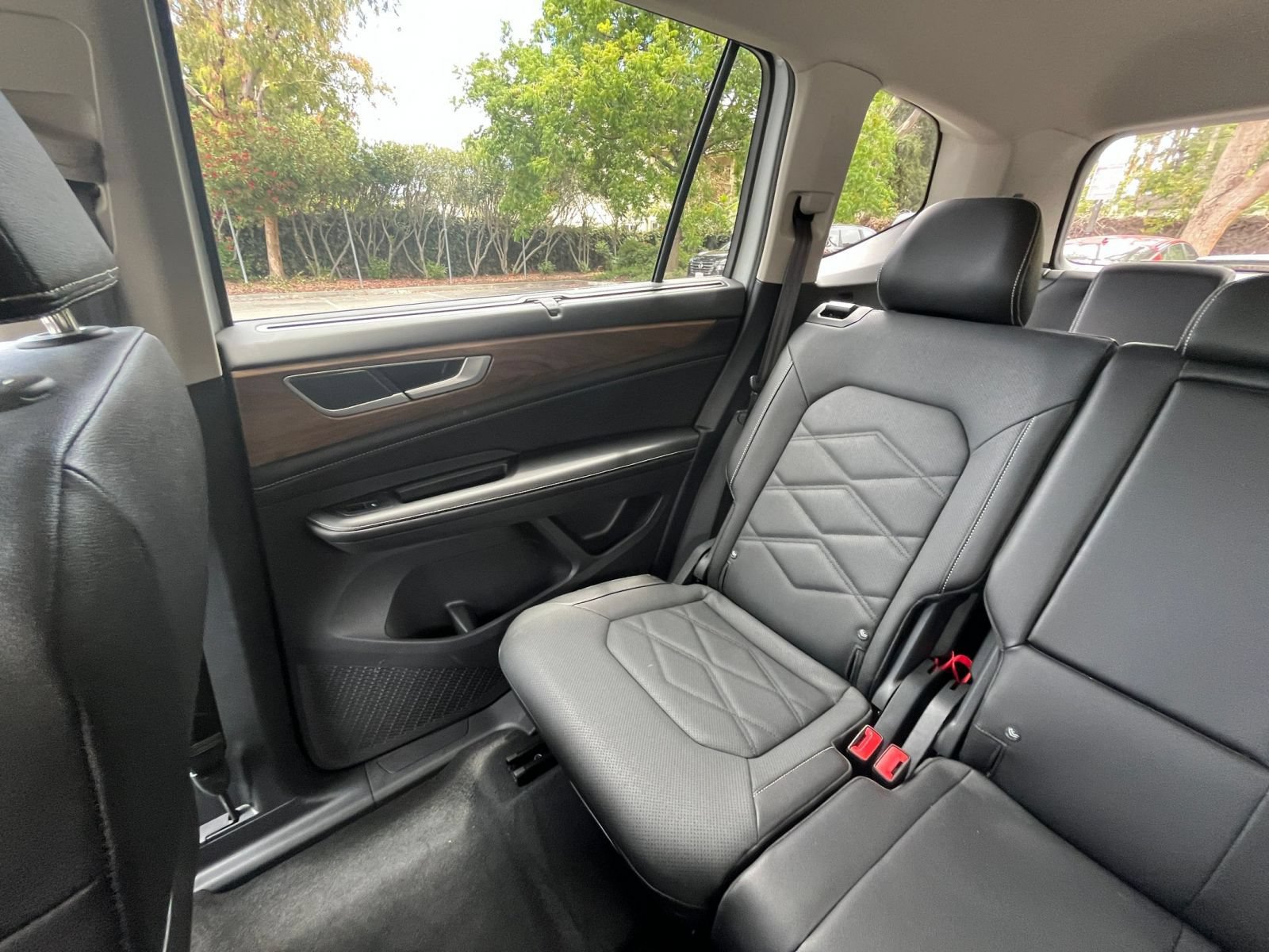 Used 2026 Volkswagen Atlas SE FWD image 41