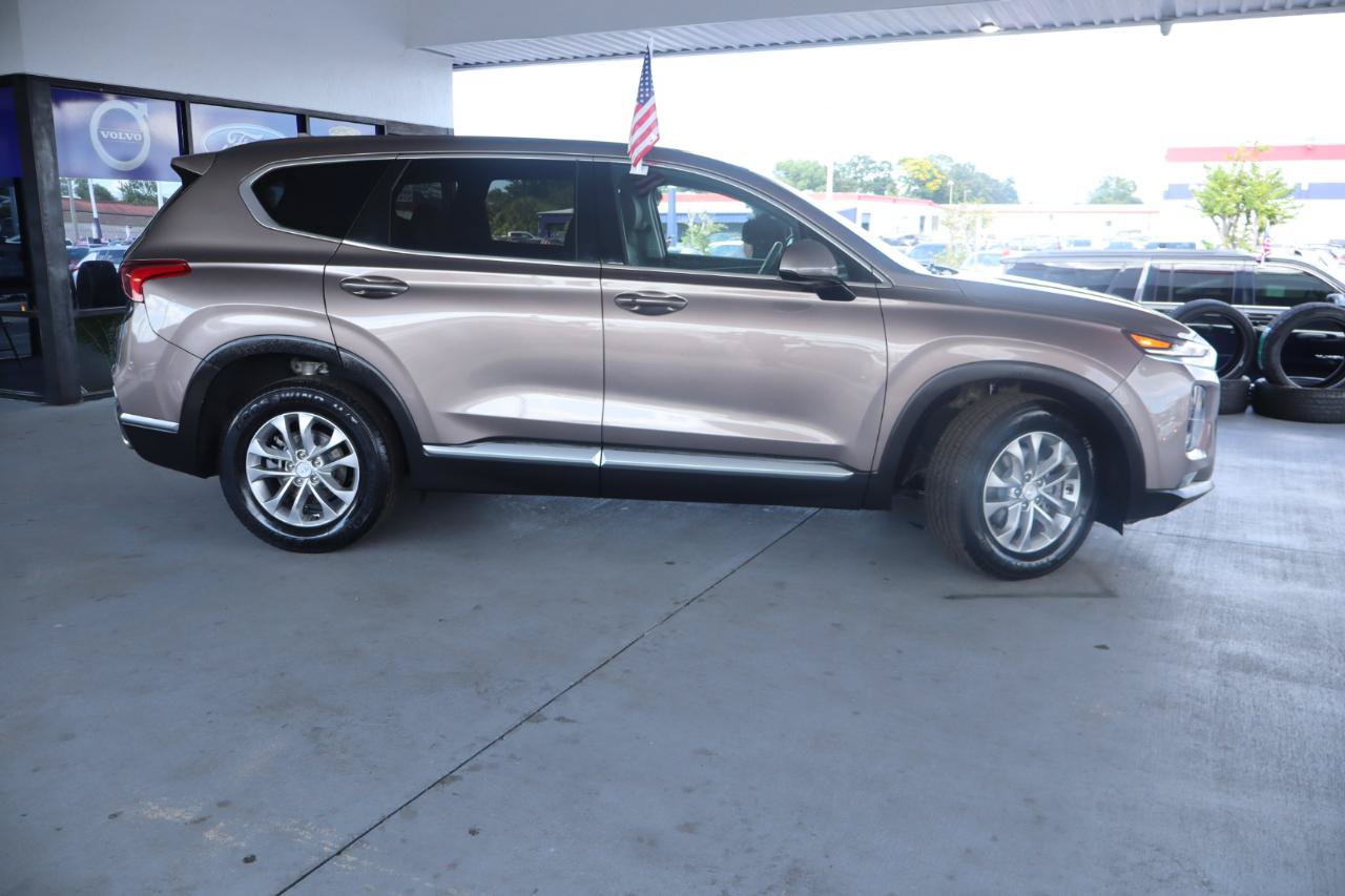 Used 2020 Hyundai Santa Fe SEL FWD image 6