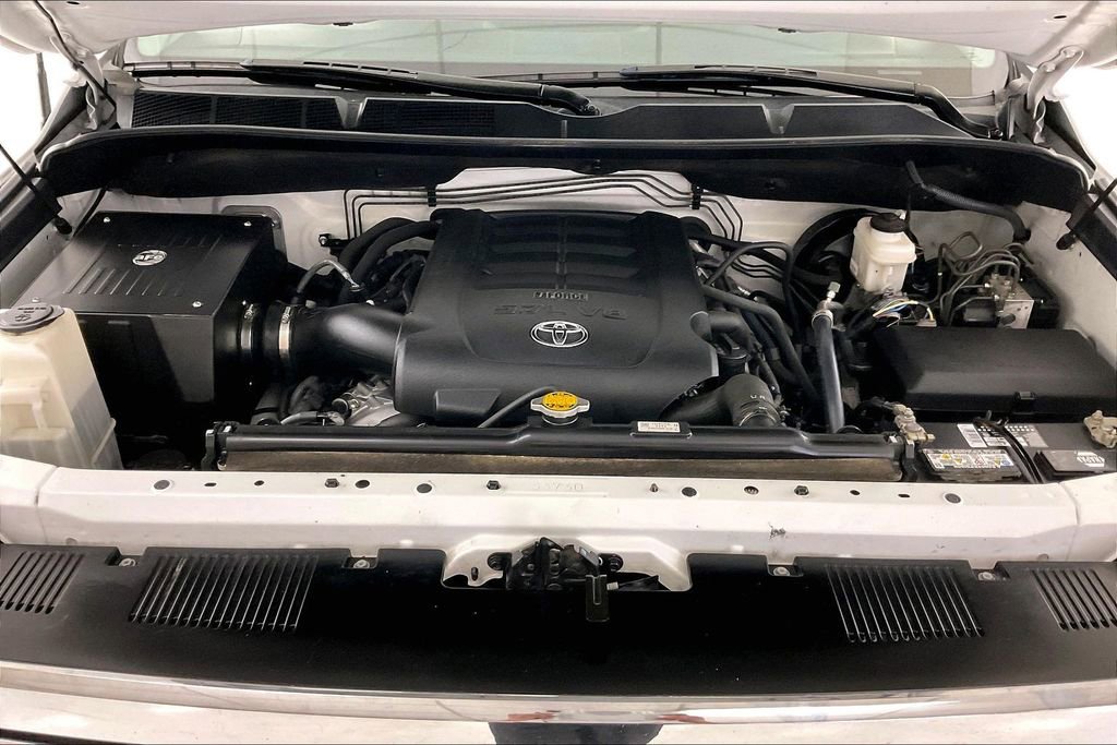 Used 2017 Toyota Tundra SR5 w/ TRD Off Road Package image 25