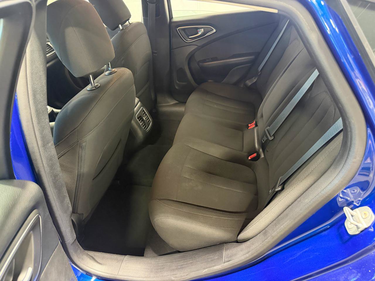 Used 2016 Chrysler 200 Limited w/ Comfort Group FWD image 21