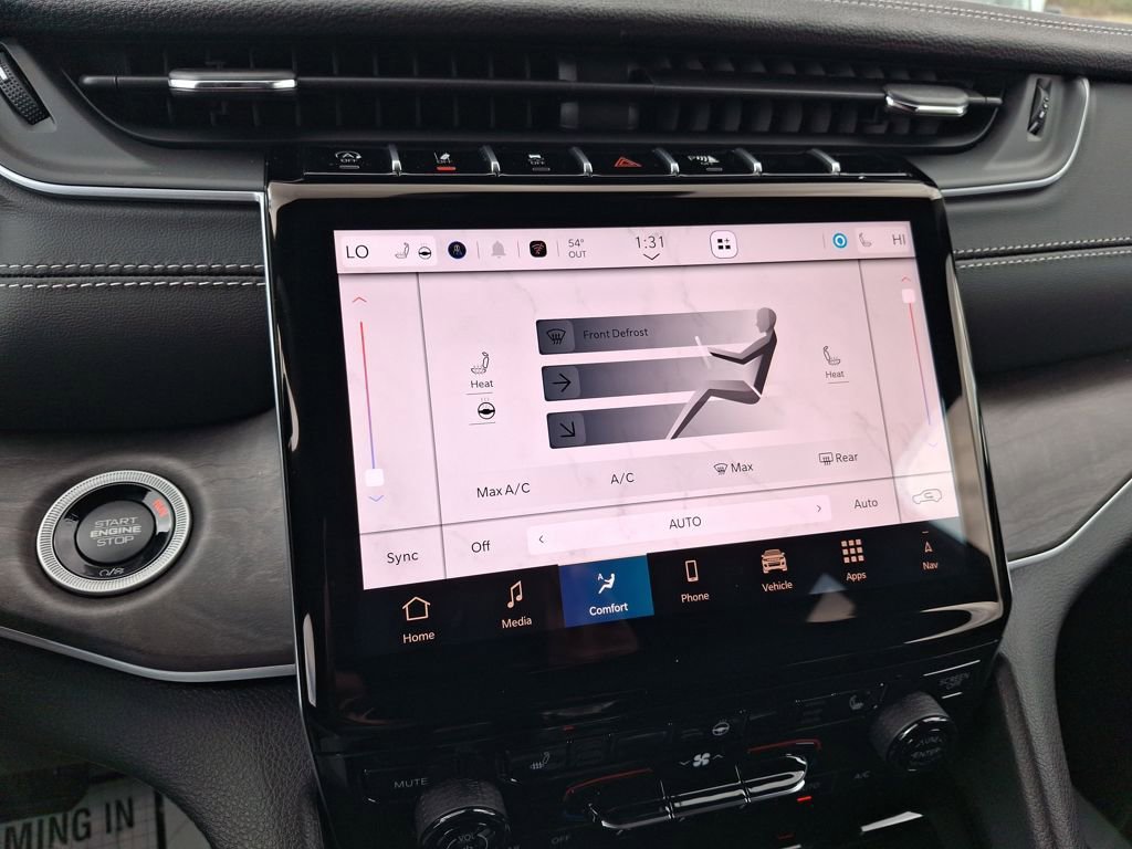 New 2025 Jeep Grand Cherokee Limited w/ Black Appearance Package image 15