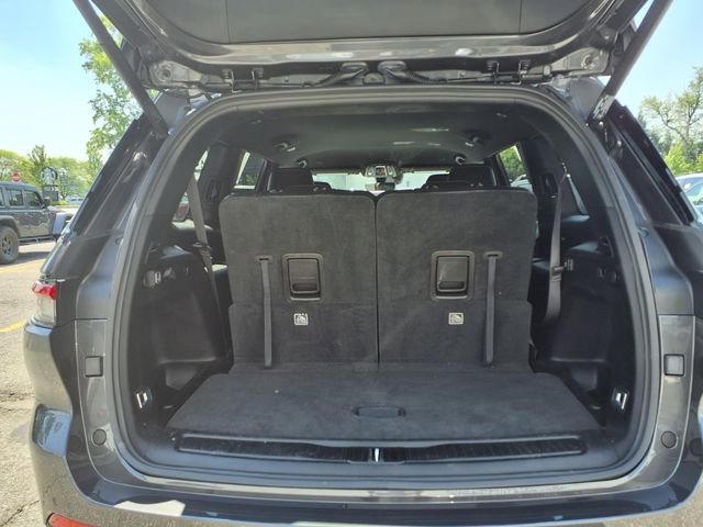 Certified 2025 Jeep Grand Cherokee L Laredo AWD/4WD image 13