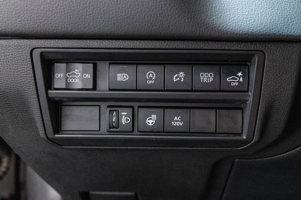 Certified 2022 Toyota Tundra Limited w/ Power Package AWD/4WD image 24