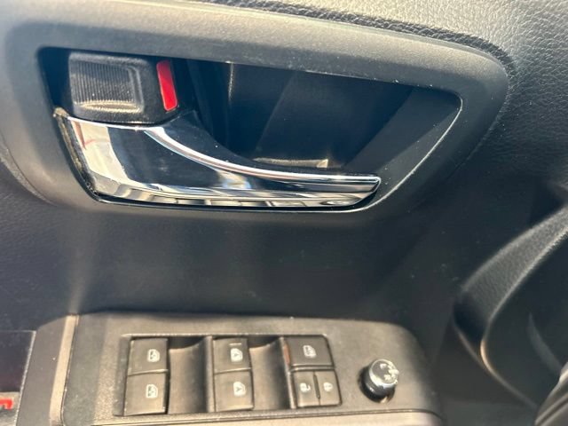 Used 2017 Toyota Tacoma TRD Sport w/ Tow Package (A/T) AWD/4WD image 7