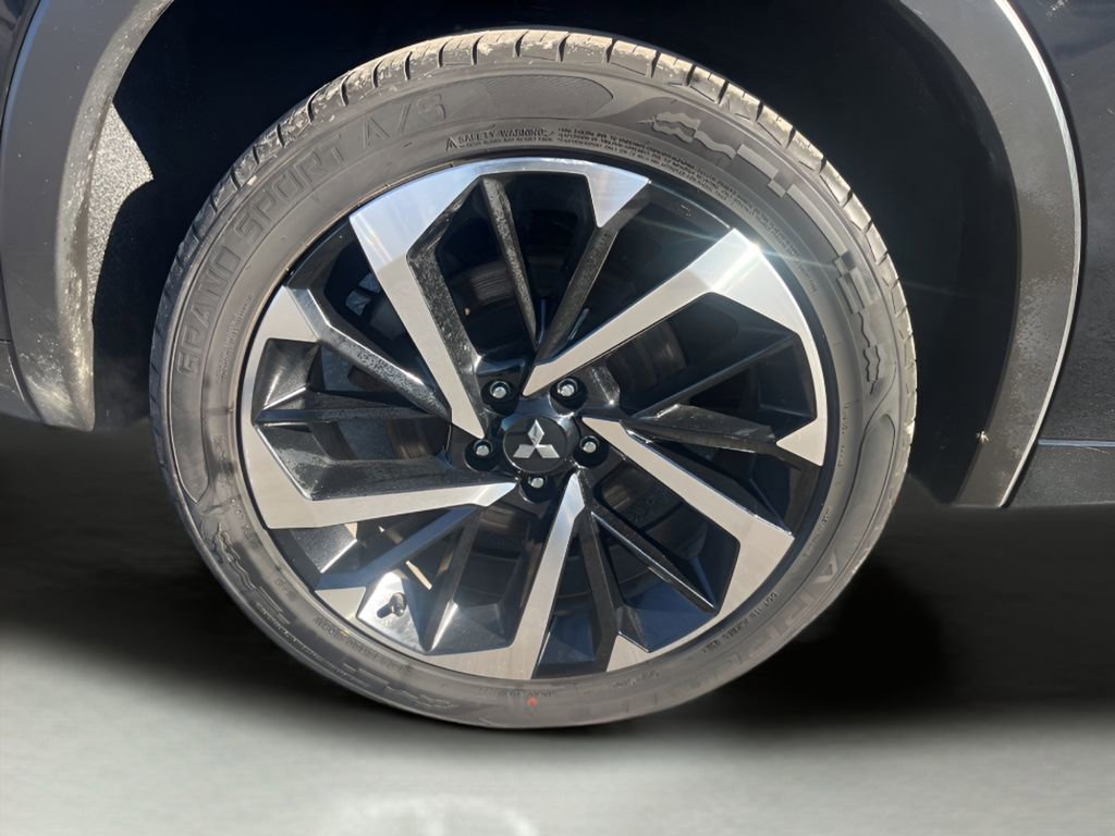 Used 2022 Mitsubishi Outlander SEL image 12