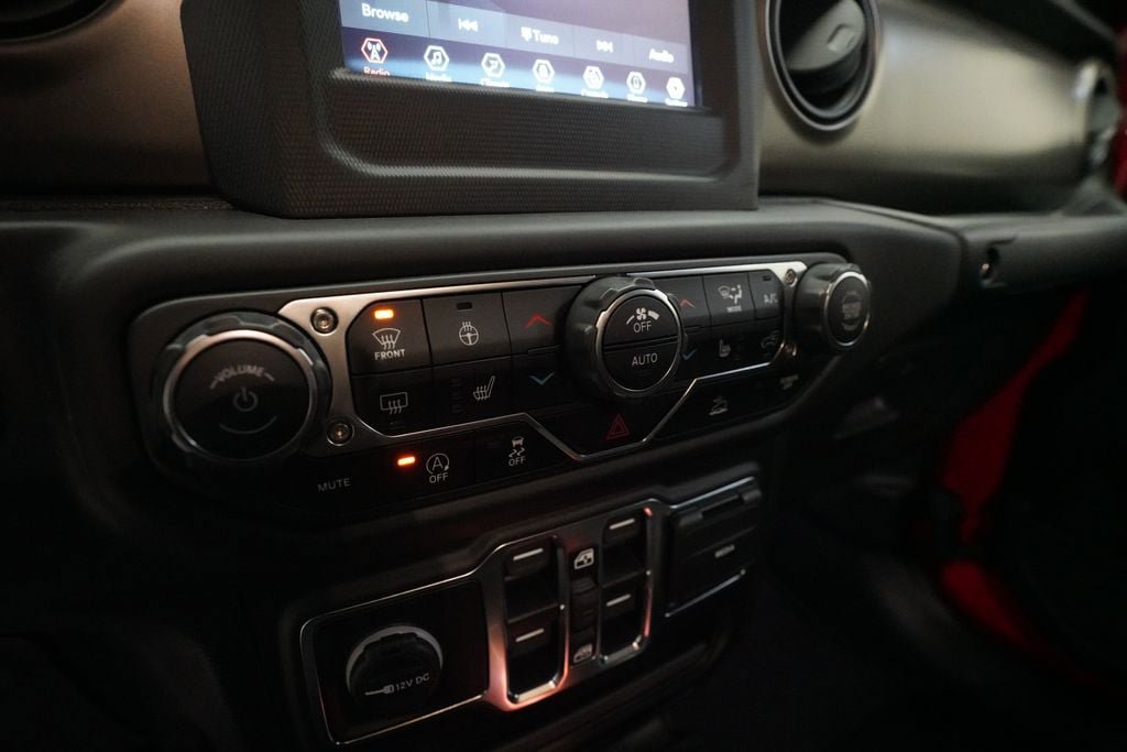 Used 2020 Jeep Gladiator Sport w/ Quick Order Package 24S image 18