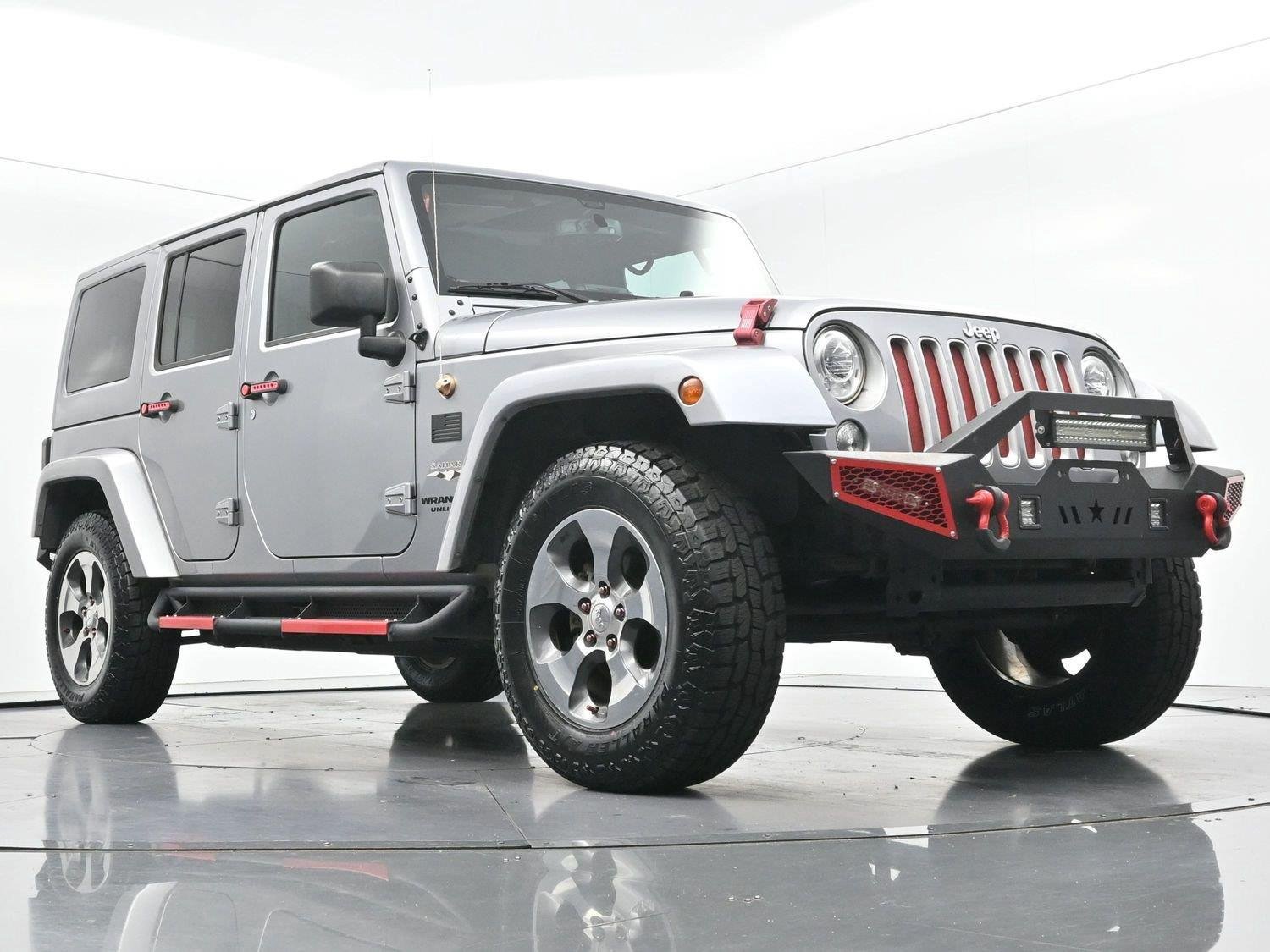 Used 2017 Jeep Wrangler Unlimited Sahara w/ Dual Top Group AWD/4WD image 49